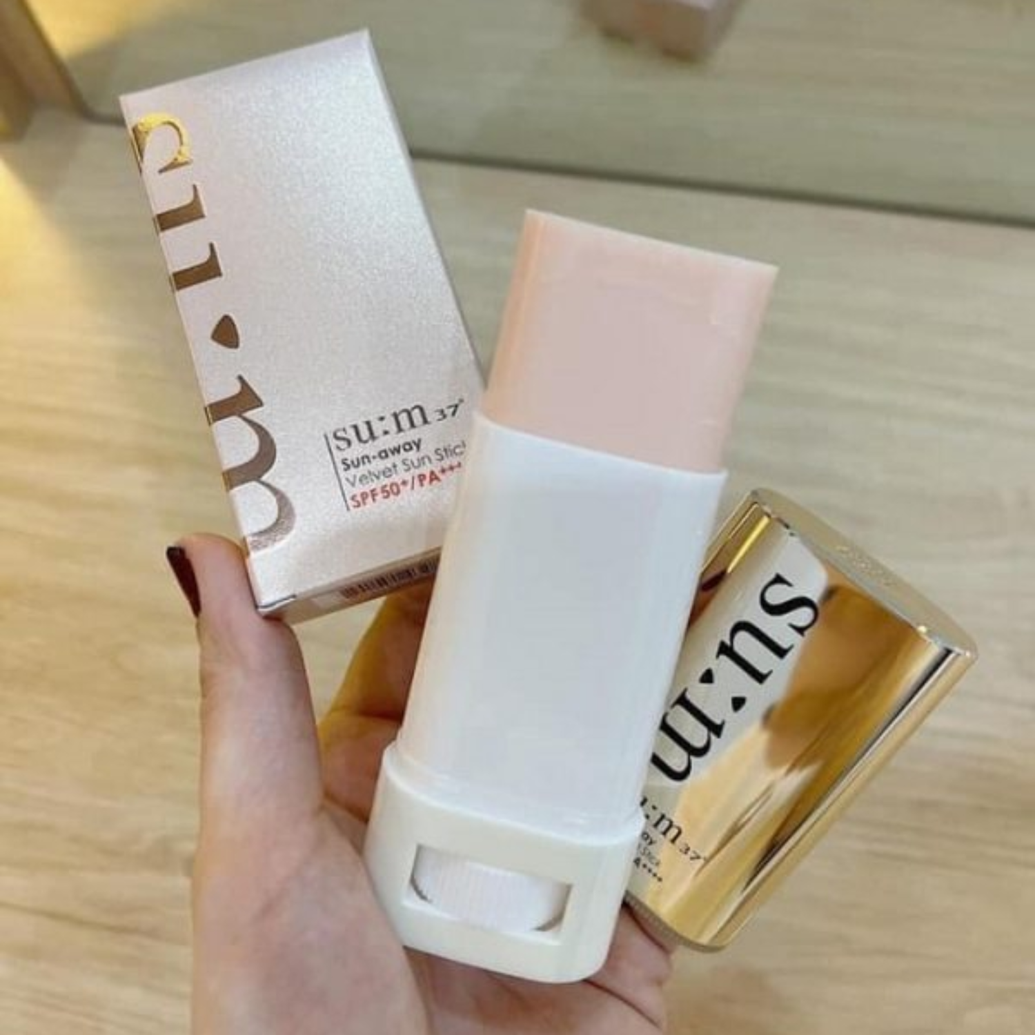 Su:m37° sun-away velvet sun stick / 18g